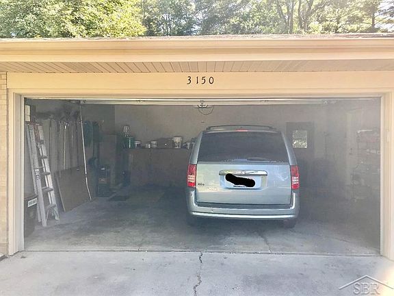 5th image of 3150 Revere Dr