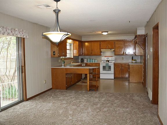 2nd image of 3816 NW Meadowbrook Dr