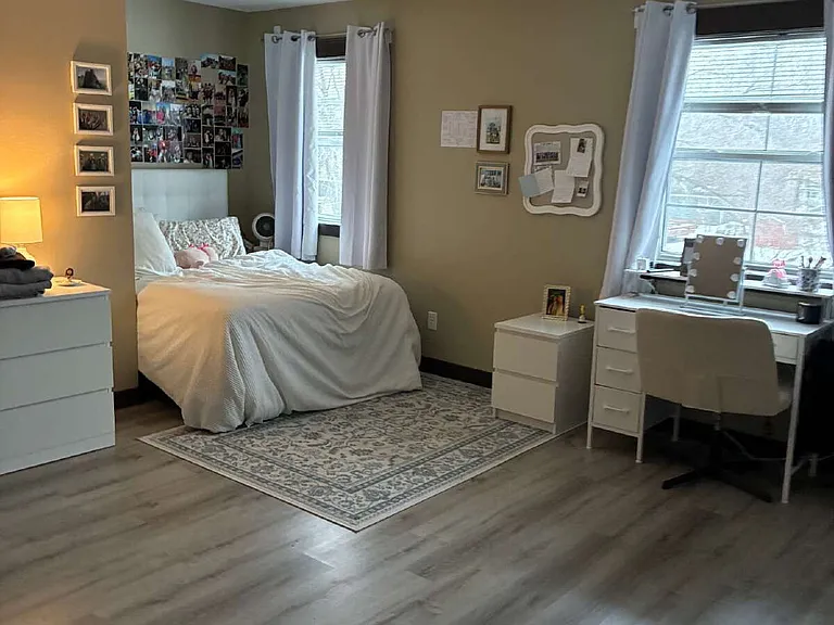 919 Lakeside Ave #2 — Photo 22