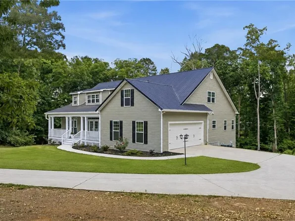306 Oak Ridge Dr, Maysville, GA 30558