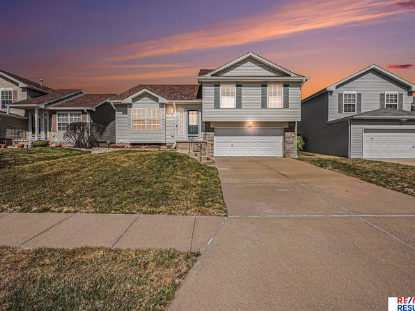 16516 Grant St, Omaha, NE 68116