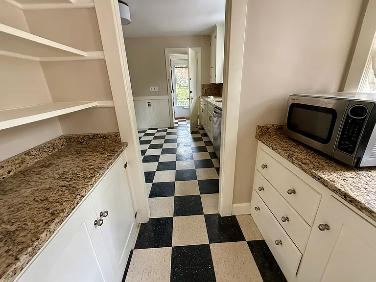 331 Lowell Ave #1 — Photo 5