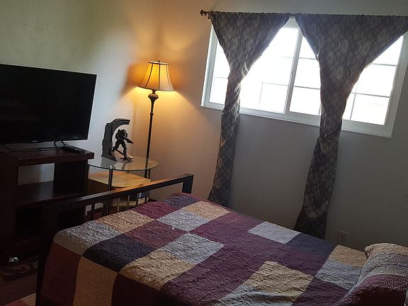 2nd bedroom laminate floors