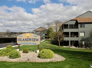 2465 Riverside Dr APT 314, Trenton, MI 48183