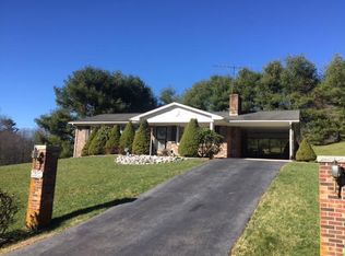 113 Kipling Ln, Galax, VA 24333