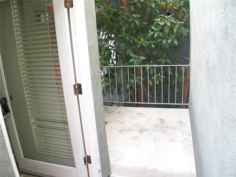 112 1/2 Pearl Ave — Photo 10