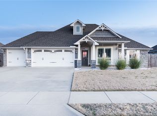 727 Macdonald Dr, Pea Ridge, AR 72751