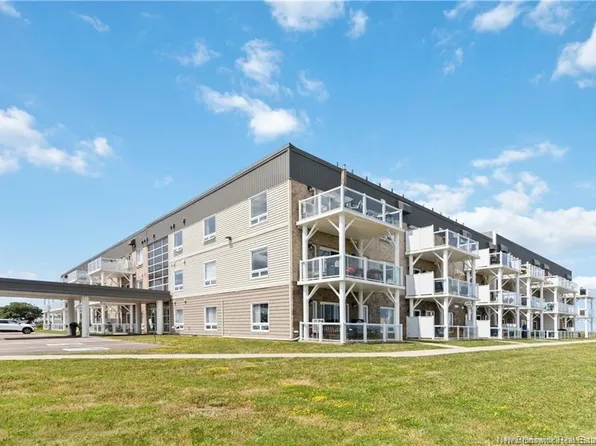 69 Cap Bimet Blvd #105, Beaubassin East, NB E4P 6X5