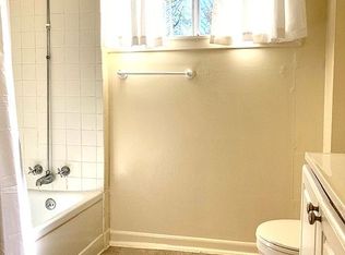 2124 SW Iowa St, Portland, OR 97239