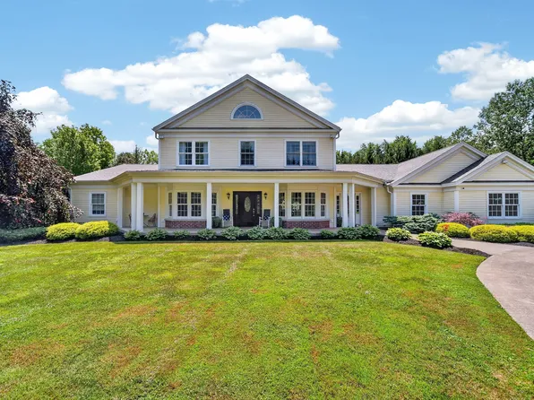 565 Worth St, Corry, PA 16407