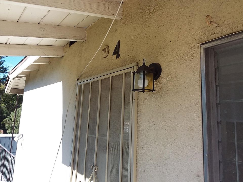 1st image of 577 N El Molino Ave