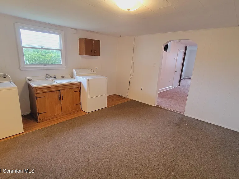 114 Dickson St — Photo 19
