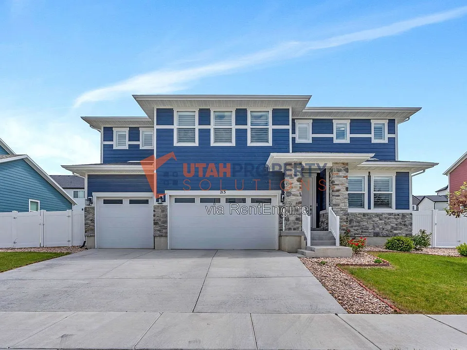 213 W Prickly Pear Dr