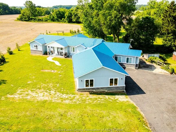 1377 County Road 20, Kingsville, ON N9Y 2E6
