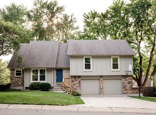 1713 SW 21st St, Blue Springs, MO 64015