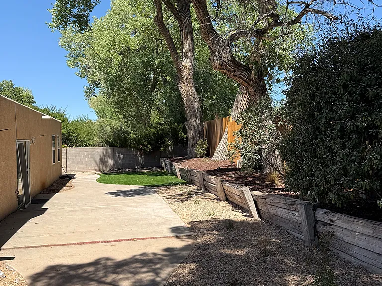 3113 La Mancha Dr NW — Photo 22