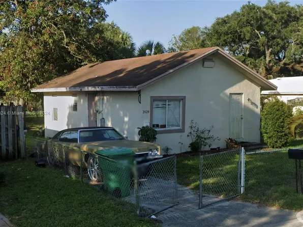 2828 NW 7th St, Pompano Beach, FL 33311