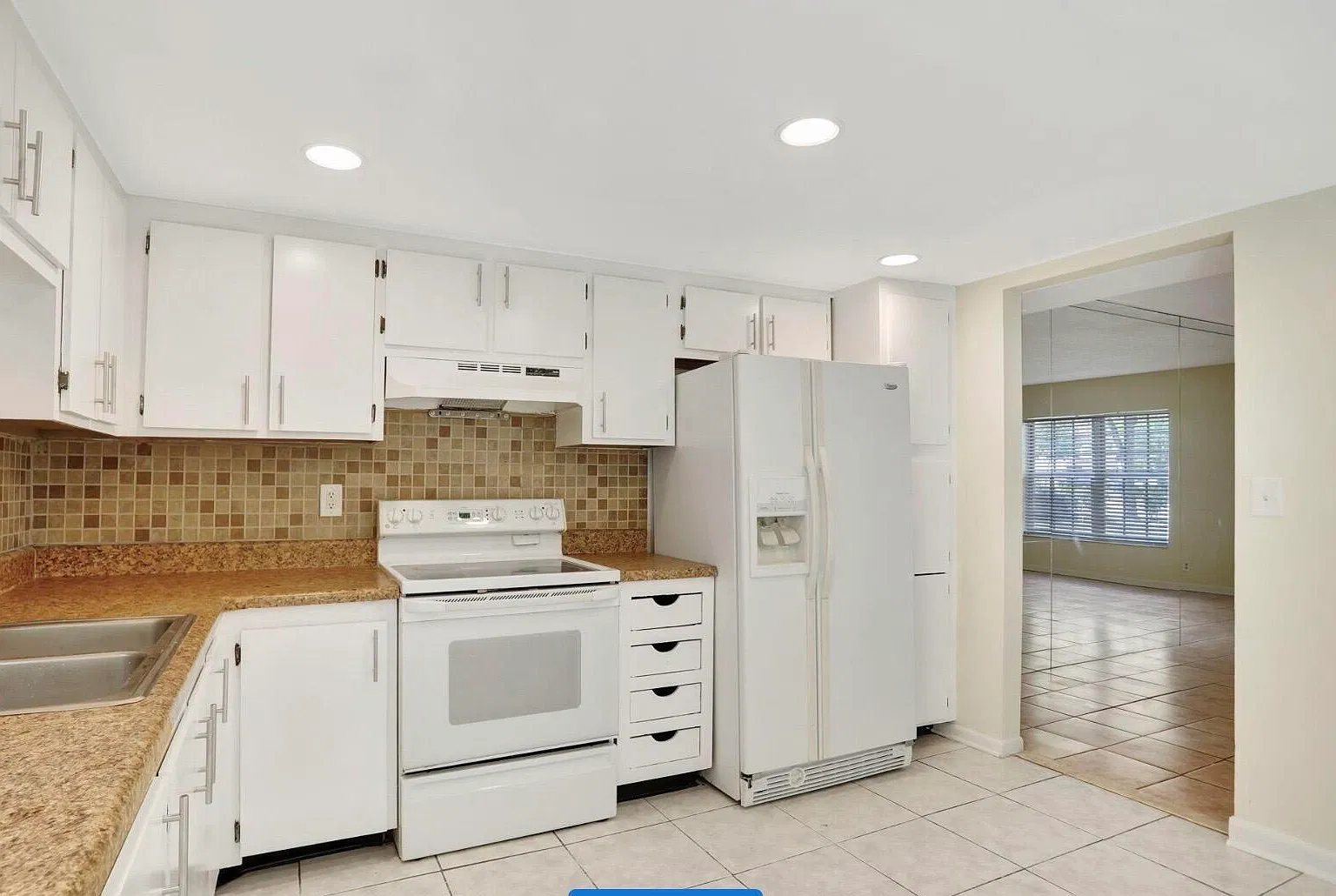 3 bed, 2.5 bath, 1500 sqft, $2,600 — Photo 3