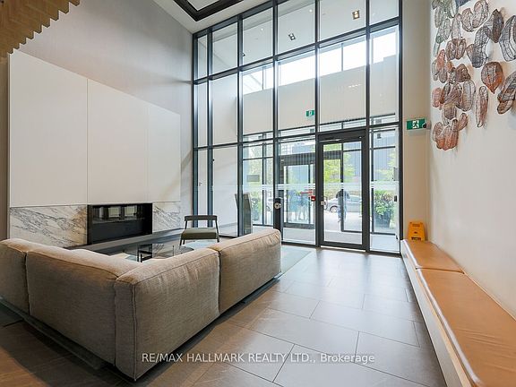 3rd image of 225 Sumach St #405