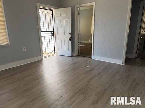 2nd image of 1617 E Matheny Ave