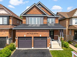 494 Rougewalk Dr, Pickering, ON L1X0A1