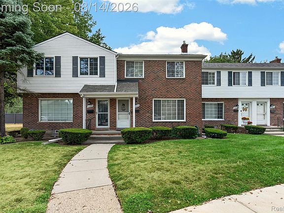5th image of 23348 Edsel Ford Ct