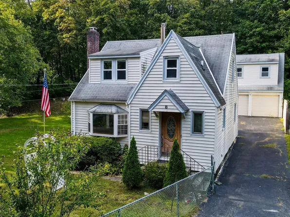 8 Crescent Hill Drive, Cortlandt Manor, NY 10567