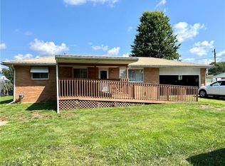 624 E 4th St, West Lafayette, OH