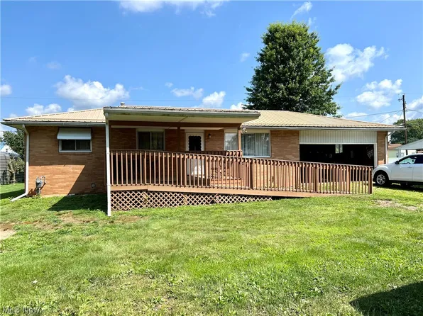 624 E 4th St, West Lafayette, OH 43845