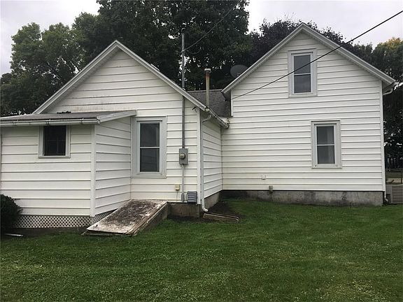 5th image of 117 E Washington St