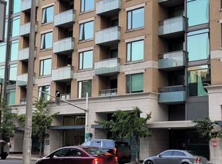 238 Besserer St N #312, Ottawa, ON K1N 6B1