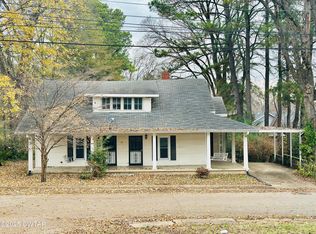 110 W 9th St, Trenton, TN 38382