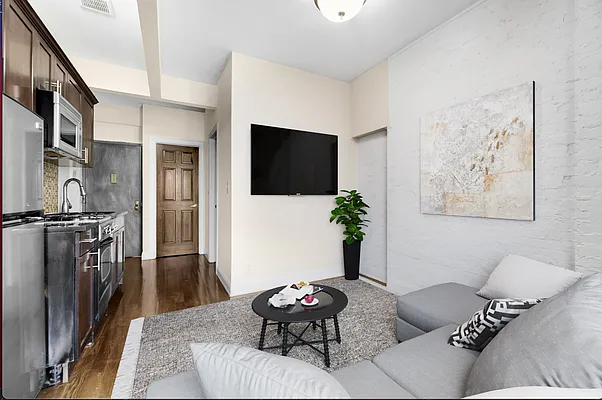 Rented by REAL New York | media 14