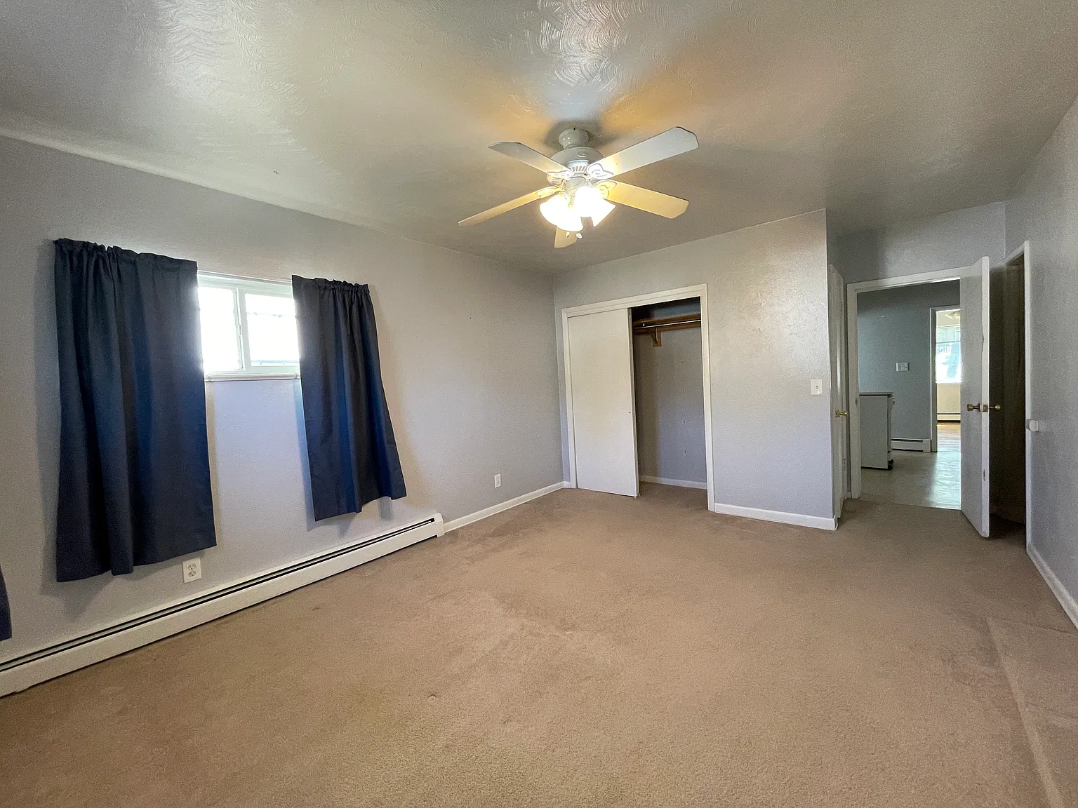 1 bed, 900 sqft, $1,899 — Photo 3