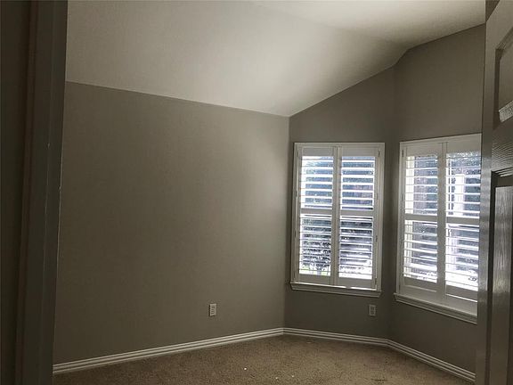 4th image of 3977 Ballymena Dr