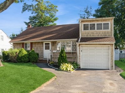 3860 Maplewood Drive, Seaford, NY, 11783