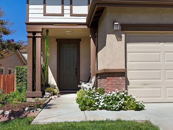 3rd image of 34354 Sherwood Dr