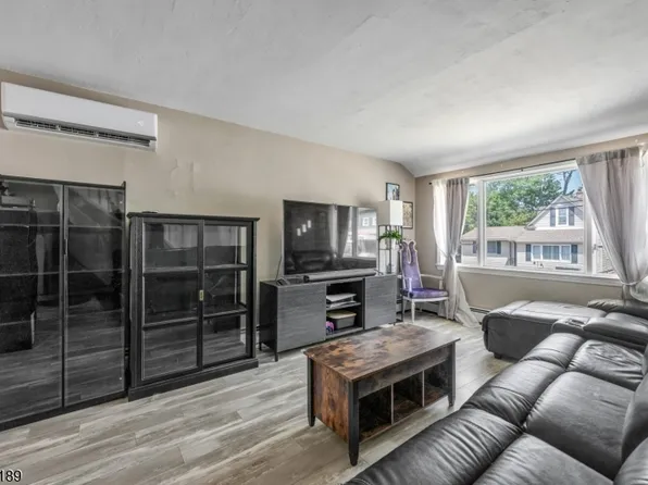 174 Phelps Ave, Bergenfield Boro, NJ 07621