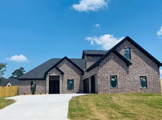 6062 Majestic Waters Dr, Benton, AR 72019