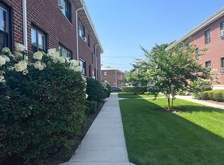 55 Tulip Ave APT 5-4, Floral Park, NY 11001