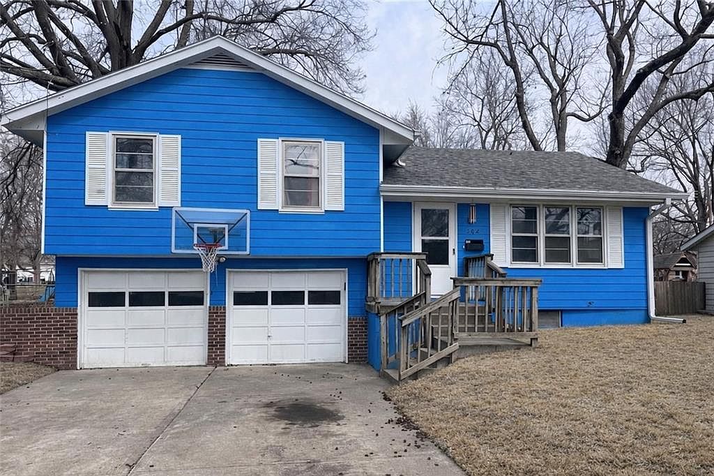 502 NE Ash St, Lees Summit, MO 64063 | Zillow