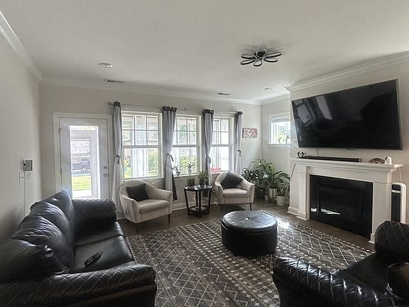 5th image of 344 Golf Vista Trl