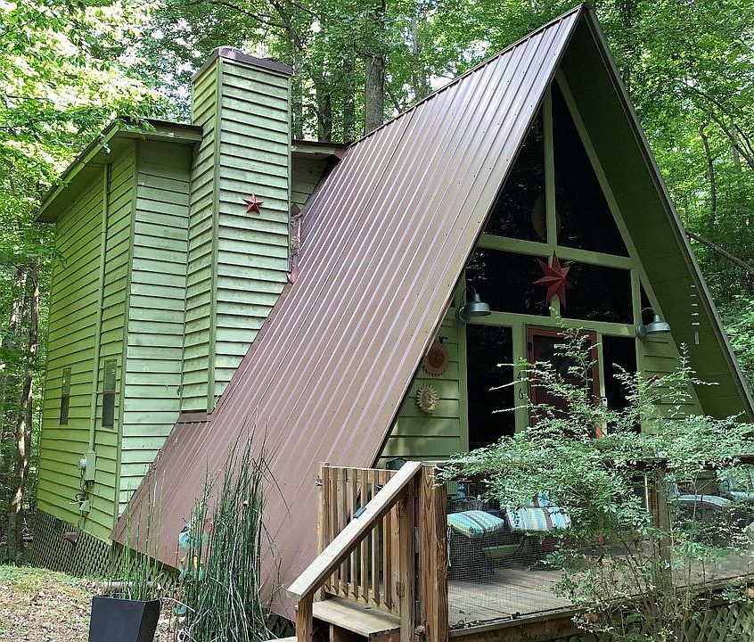 1st image of 146 Water Oak Dr