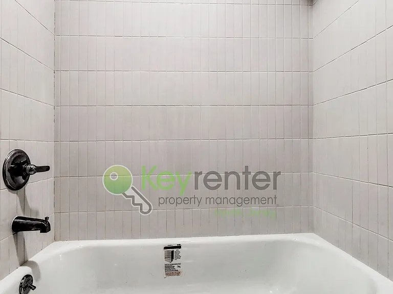 176 Pennington Ave #14 — Photo 20