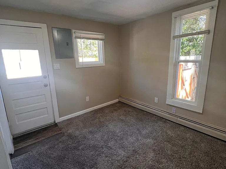 926 N Corona St — Photo 13