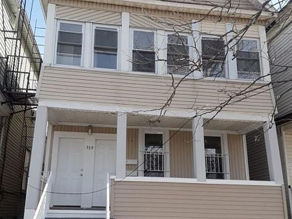 3rd image of 539 S Park St #2