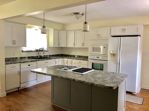 2nd image of 4585 Mocasa Ct