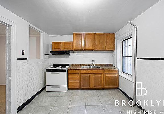 4th image of 119A Marcus Garvey Blvd #1A