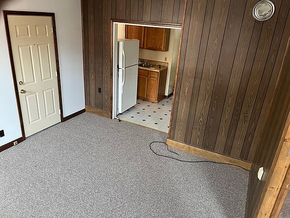 2nd image of 19 Cataract St APT 2
