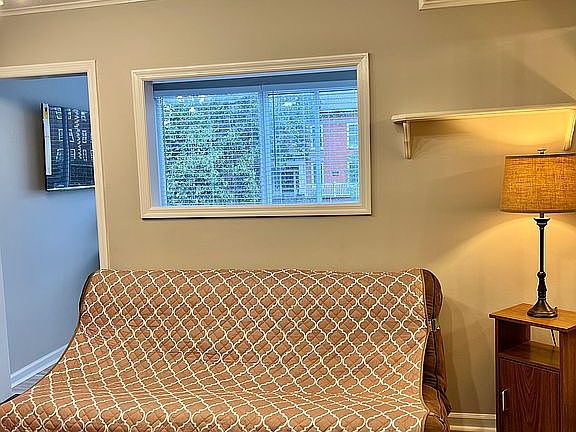 4th image of 1700 Clinch Ave #304